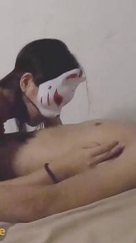 Une Thaïlandaise se fait baiser après avoir pris une douche V161121