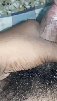 Je baise la chatte desi de ma femme indienne
