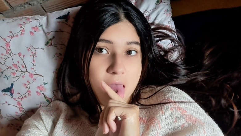 Yuli and tony: Líbí se ti, jak moje nevlastní dcera masturbuje a dotýká...