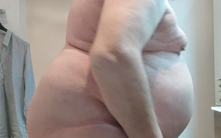 Karlchengeil: Mis tetas rojas del cinturón