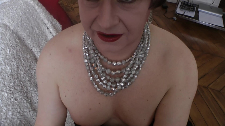 Trans and Co: Зрелый транс трахает черный мужик