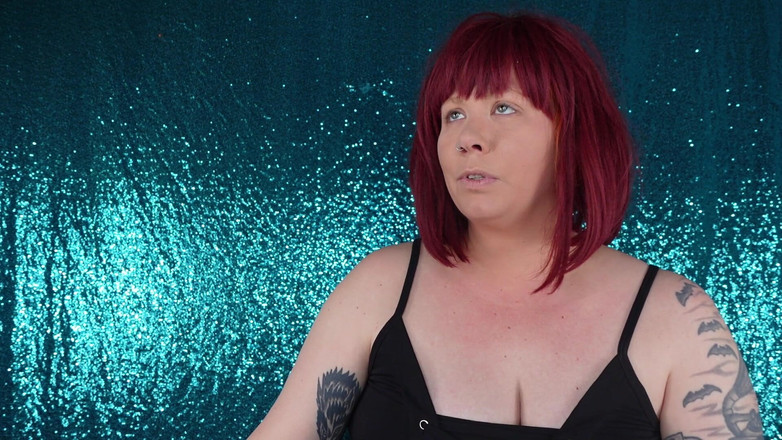 Deanna deadly: Castigo de para - primer plano