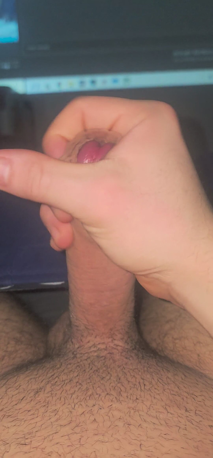 FootAijin: Teen Masturbating Perfect Hard Cock