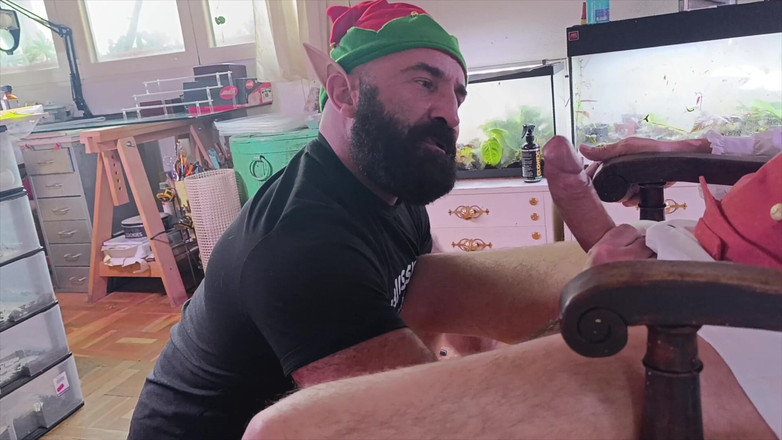 Monster Dick Hunters: Elflerin eğlencesi