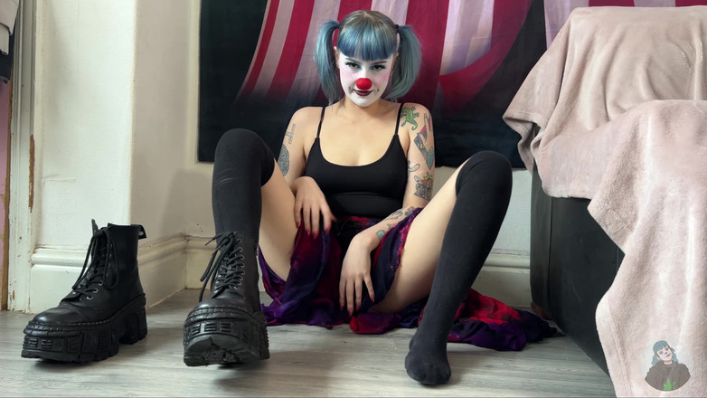 Alice Bean: Clowngirl Stompers