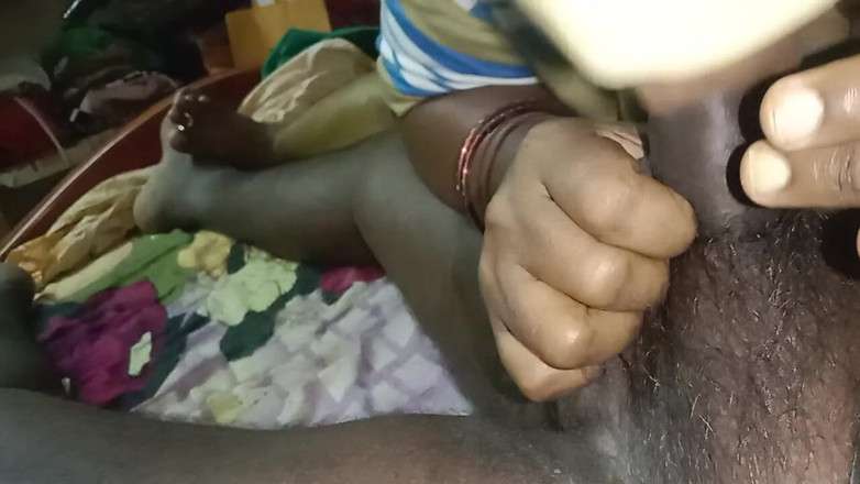 Tamil Anti Uma: Se la mia sorellastra è venuta a casa mia e mi...