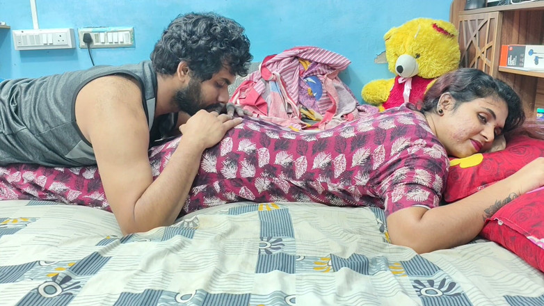 Vaigavarun Feet romance: Mallu Girl Hot Ass Kiss Romance
