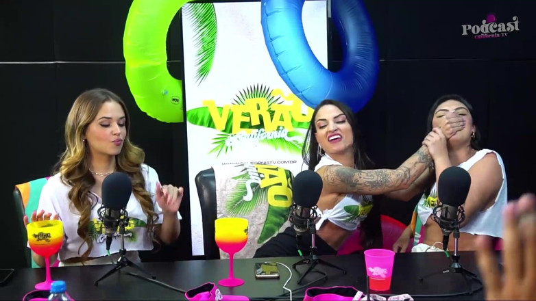 California TV: Pagode Da Ofensa - Ep. Summer California: Agnes, Clara Wellen i...