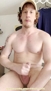 POV tlustý svalnatý brácha si s tebou honí, zatímco ti řekne o berlínské sex párty