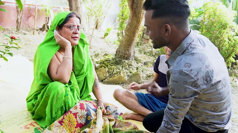 Xtramood: Two Desi Boyz Doing Fun with His Grand Stepmom, Hardcore...