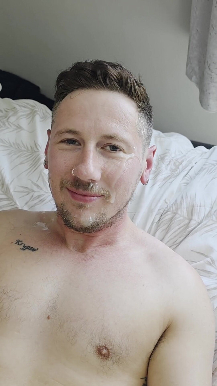 gaynaughtywelsh: Udostępnianie mojemu ojczymowi ogromnego kutasa z mężem