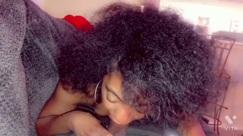 Fijii pornbox: Ragazzina sexy come scopa e lei una stramba per tutto...