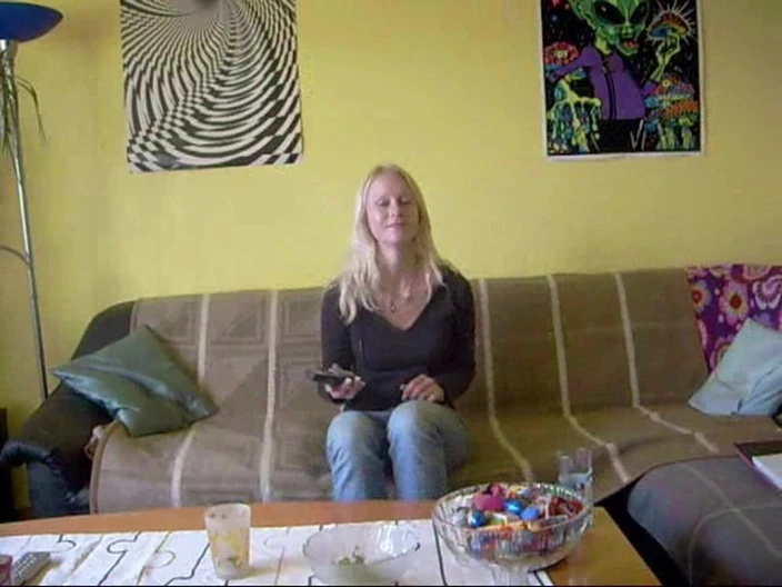 Blondehexe: Good Day I Pissed in Front of Your Door