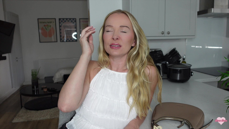 Brea Rose: Šukání snědlé macechy