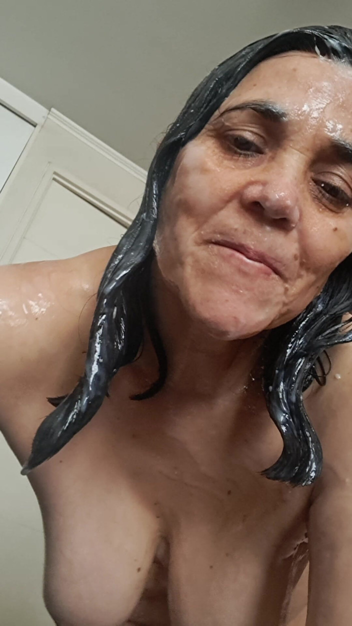Mommy big hairy pussy: Whore Bathed in Lover's Milk