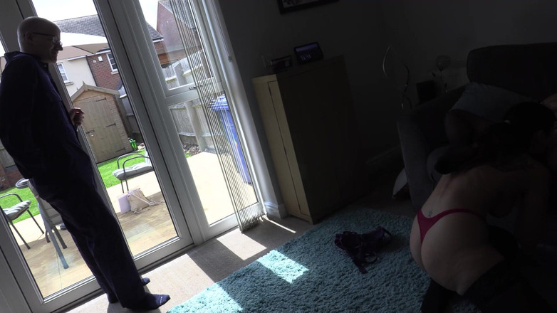 Marie X: Marie E Luci Vengono Arate Dal Giardiniere