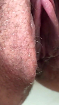 Estremo primo piano pisciare sesso: cazzo figa pisciare e pisciare dentro.