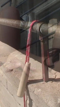 Olds fuck dolls - alter typ fickt teen-sportmädchen am fußballplatz