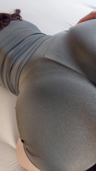 Tight Shorts, Slow Twerking… and You Losing Control
