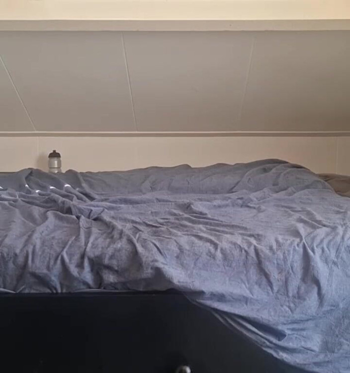 NoFace Twink X: Dildo anale triplo estremo e inserzioni (pingpong) palle
