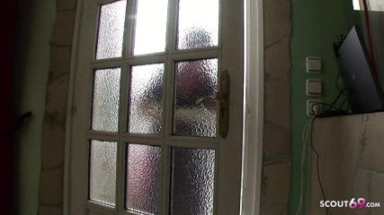 Full porn collection: Збочена бабуся трахає пасинка на зборах і отримує камшот