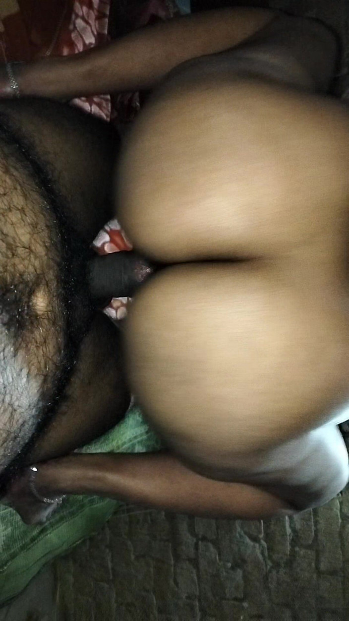 Dharmendra Renu Yadav: Follando el núcleo suave en la noche con culona esposa...