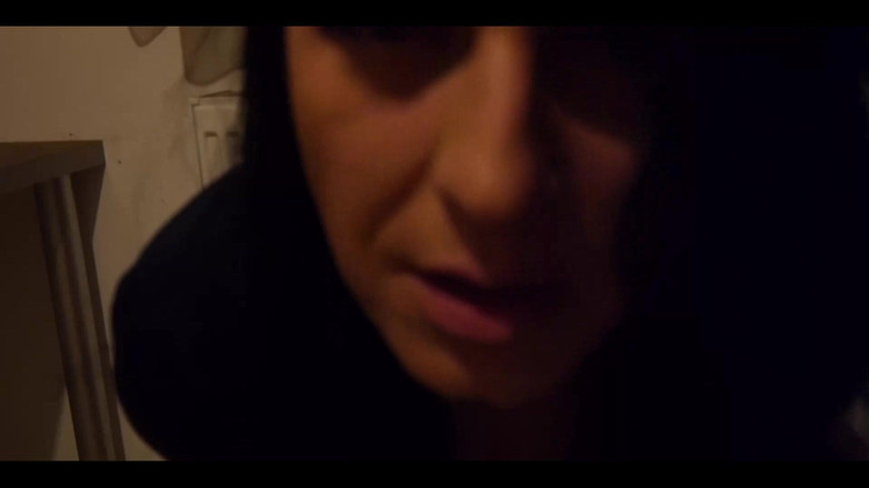 MilfyCalla: Non mi scopa da una settimana. Ho davvero bisogno di...