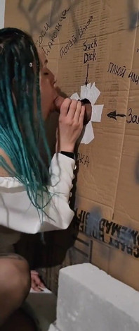 Gloryhole En Una Obra. Diálogos.