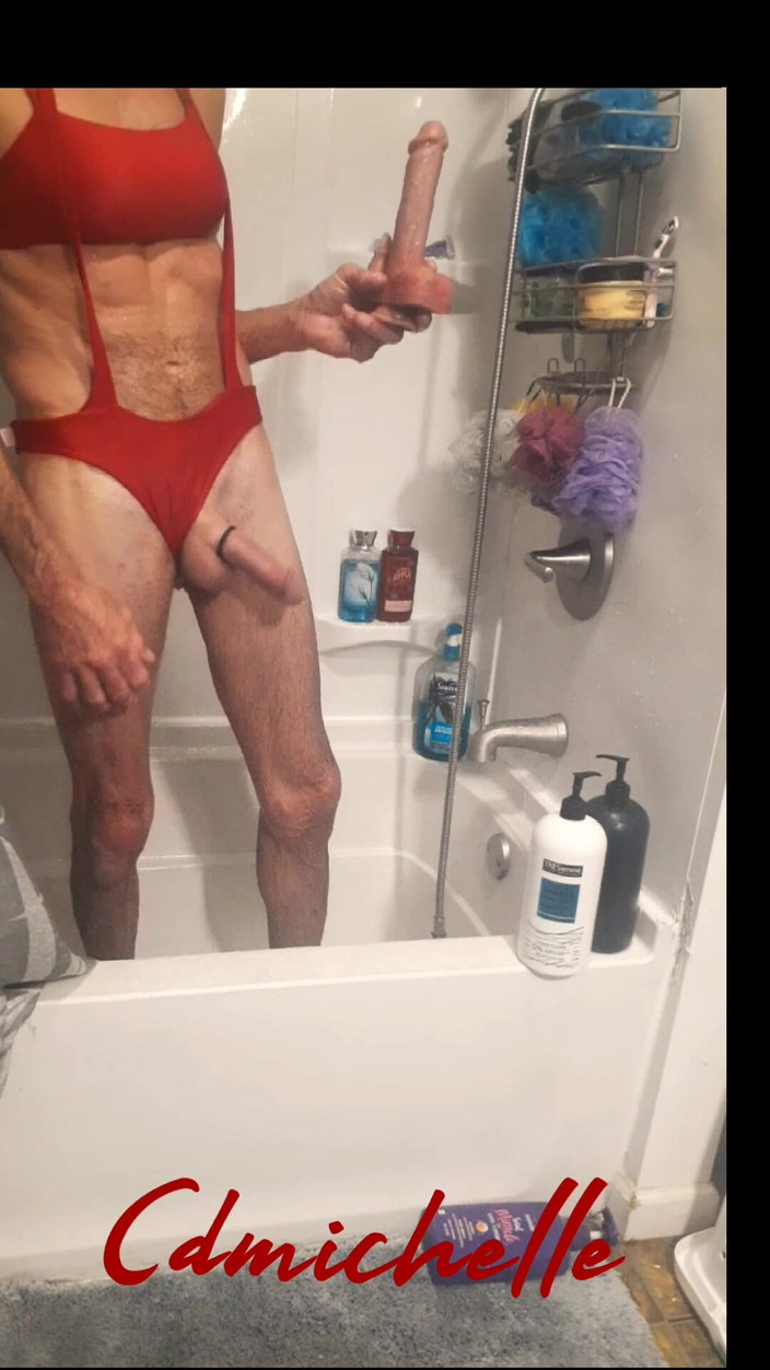 Cd Michelle lingerie: Cdmichelle mówi pod prysznicem podczas ssania i pieprzenia dildo