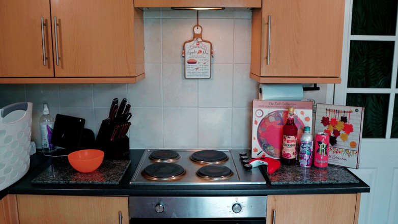 JessieHH: さあ、遊ぼう - 持つか?無料公開コンテンツ