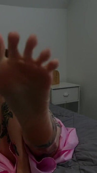 Sutton's Sultry '50- Venerarea picioarelor HD POV Devotament așteaptă