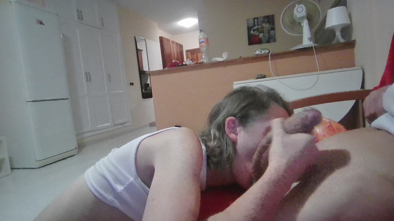 SkinnyWithAHugeDick: Miluje 9 palcového ptáka