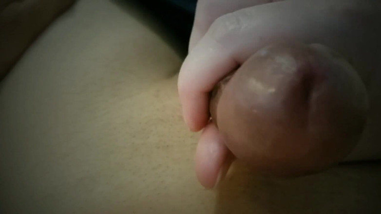 Lydia Privat: The handjob after fucking