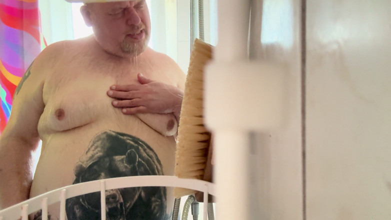 BigBearFrankfurt: Relaksujący prysznic
