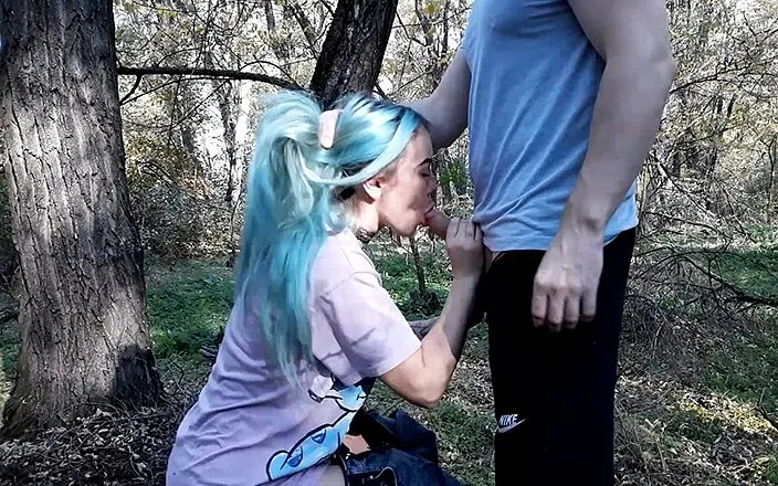 Blowjobs Alice: Neanderthals fuck