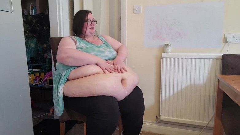 SSBBWLadyBrads: Belly coconut oil