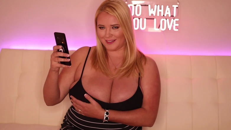 Annabelle Rogers: Titty Touching and Tongue Twisters