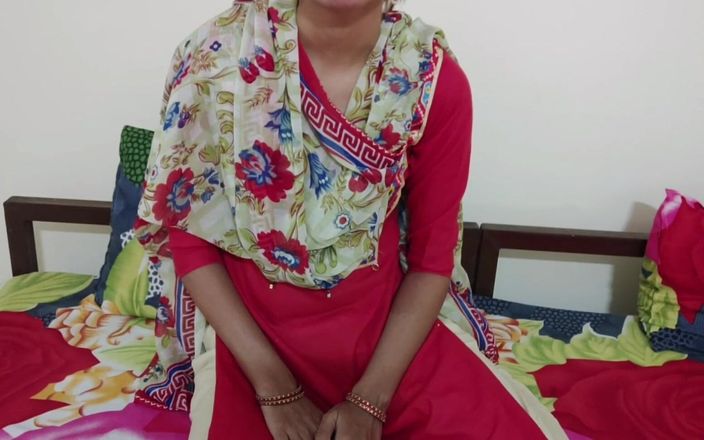 Saara Bhabhi: हिंदी सेक्स कहानी रोलप्ले - सौतेली मम्मी अपने सौतेले बेटे की मदद करती है