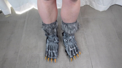 Deanna deadly: Stepmom is a werewolf!