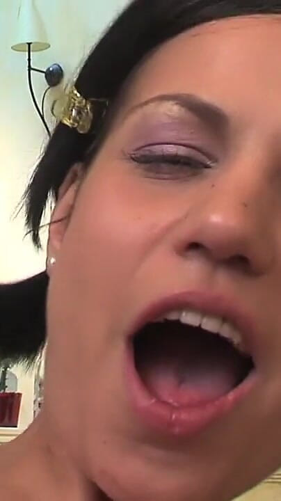 Teen Gets Fucked Like She Loves (Teen Sexperience)