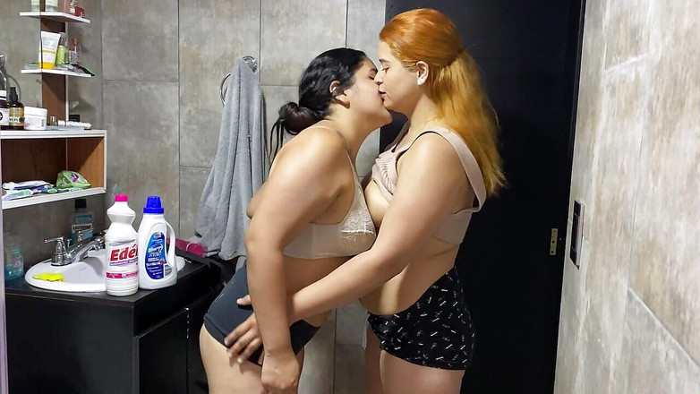 DAYANNA: Mój przyrodni brat obserwuje mnie i masturbuje się, gdy widzi, że...