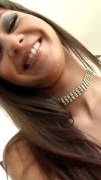 Super sexy drobná Angelina Crow dostane dp a creampie