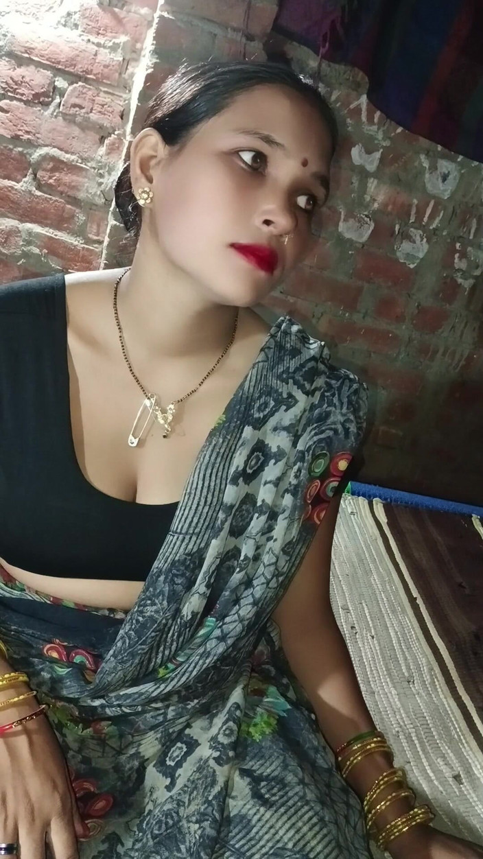 Renudbf: Teman wanita desi yang baru berkahwin berkongkek tegar dalam saree...