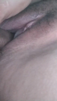 Mi toro me invita a follar de nuevo en su casa mientras su esposa trabaja
