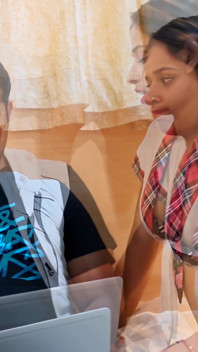 Indisk desi styvbror hade sex med styvsyster av undervisning och sugade bröst video viral