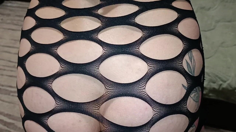 Irochka3008: Yok edilmiş esmer anal: şiddetli orgazm ve içten sperm sızıyor