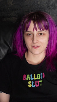 Alice Bean Orgasmus: Seltsames Mädchen Wichsen