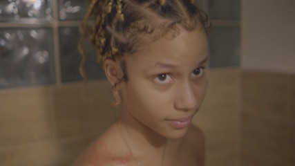 Alex Goes: Intensywny Murzynka Latina Prysznic Seks