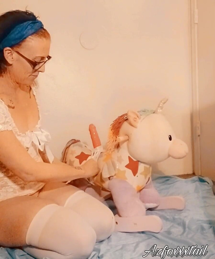 AzFoxxxTailPhelicia: Unicorn assembly 22-03-09