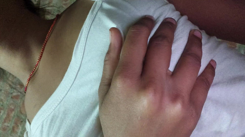 Monale2s: Сексуальне відео дівчини, гаряча дівчинка